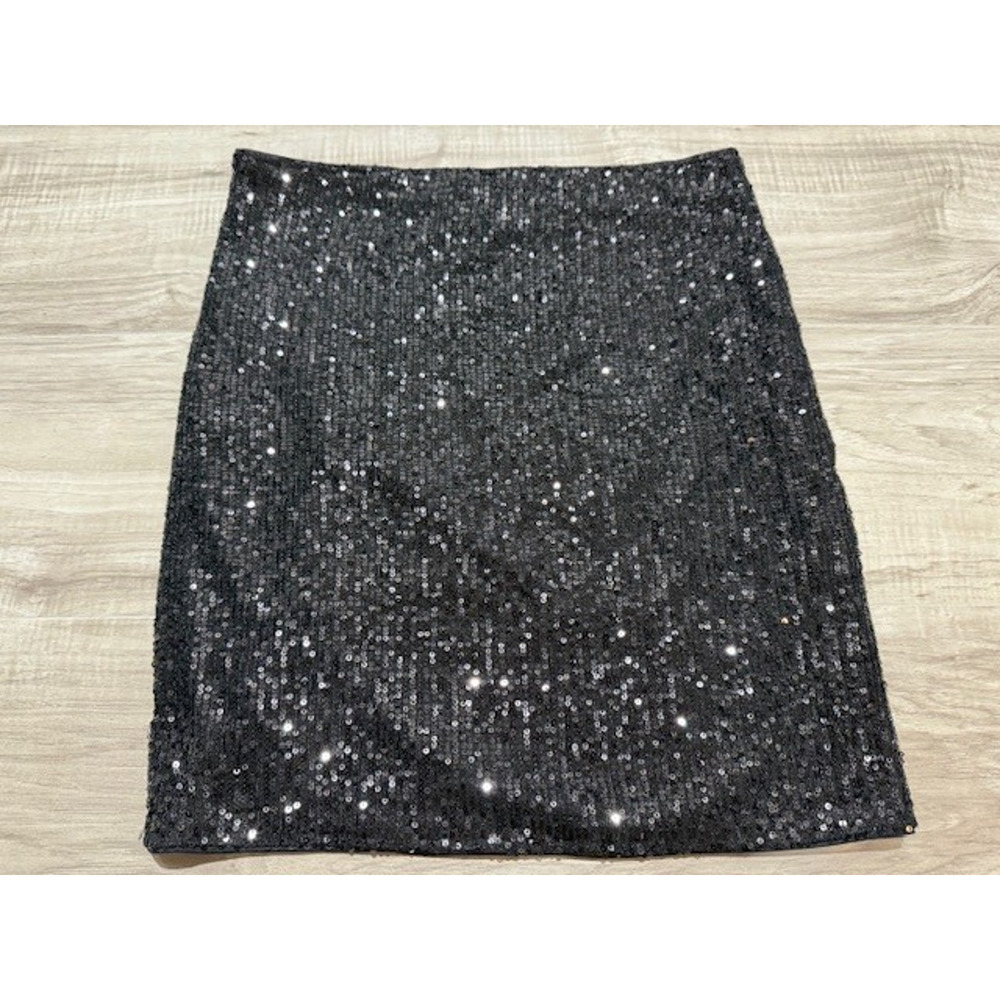 NWOT Princess Polly Sequin Embellishment Mini Skirt - Size 8